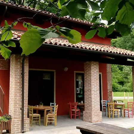 Hostel La Foresteria Dell'oasi *