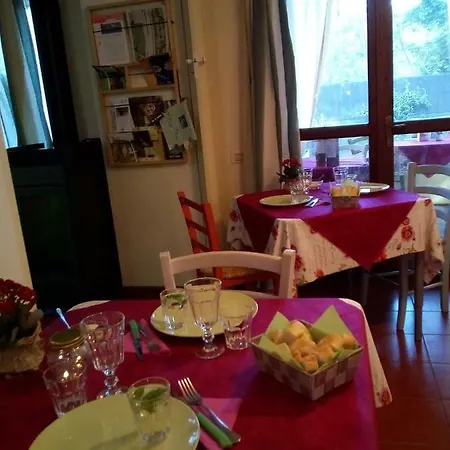 Хостел La Foresteria Dell'oasi *