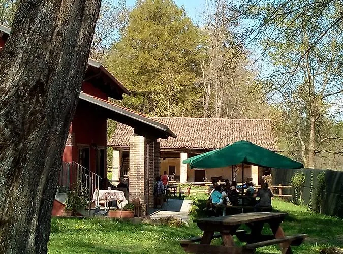 La Foresteria Dell'oasi Hostel
